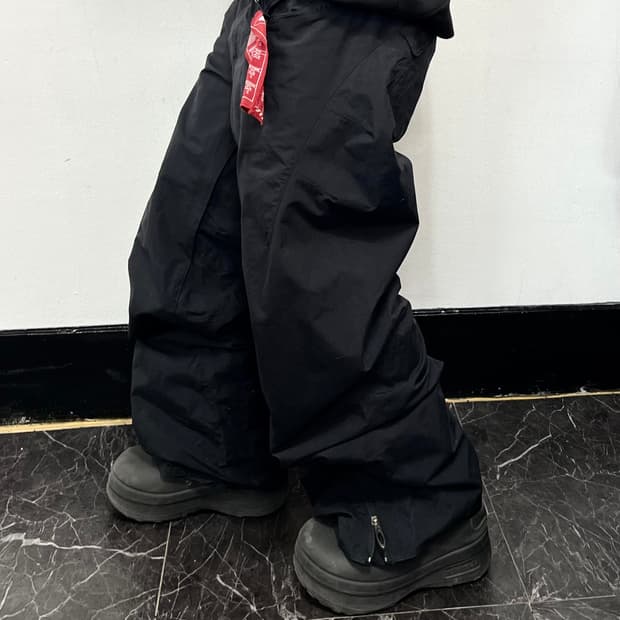 오클리 아카이브 오버와이드 테크니컬 스노우 팬츠 블랙