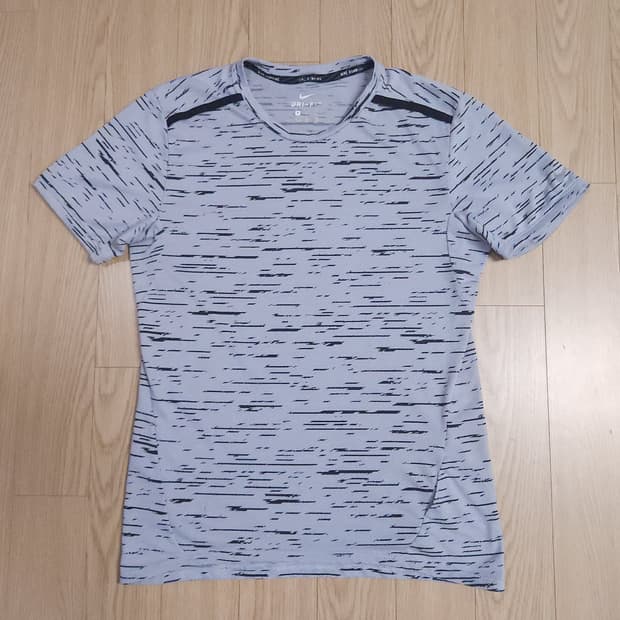 nike 나이키 드라이핏 숏 슬리브 반팔티셔츠