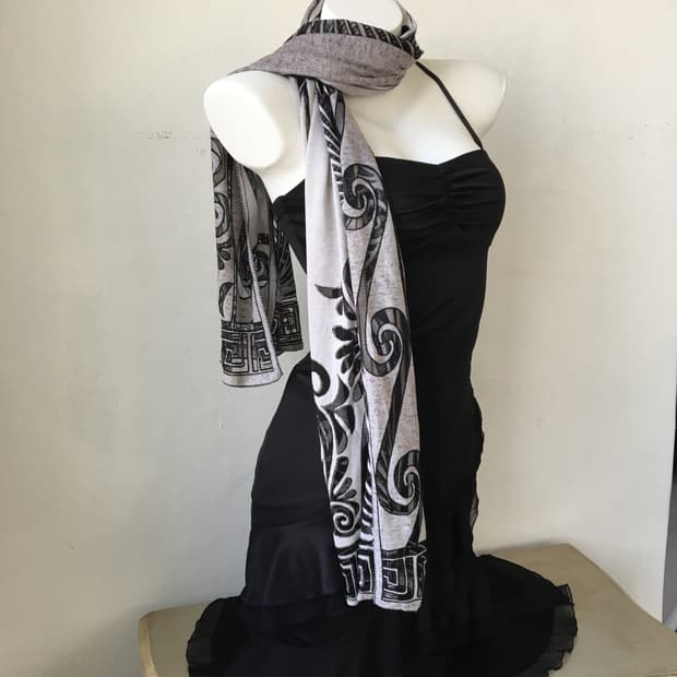  ornament pattern scarf