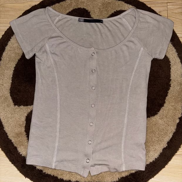 보헤미안서울 보트넥 스냅 가디건 베이지