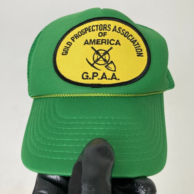90s Trucker Hat (kelly green)