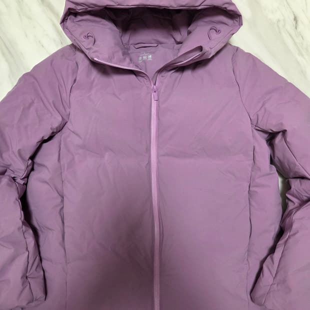 유니클로 퍼플 심리스 다운 파카