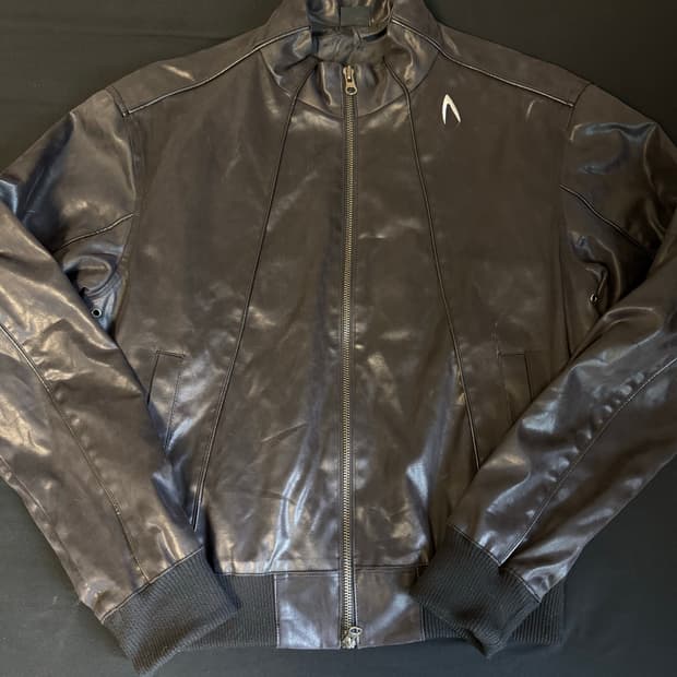 아캄 레더자켓