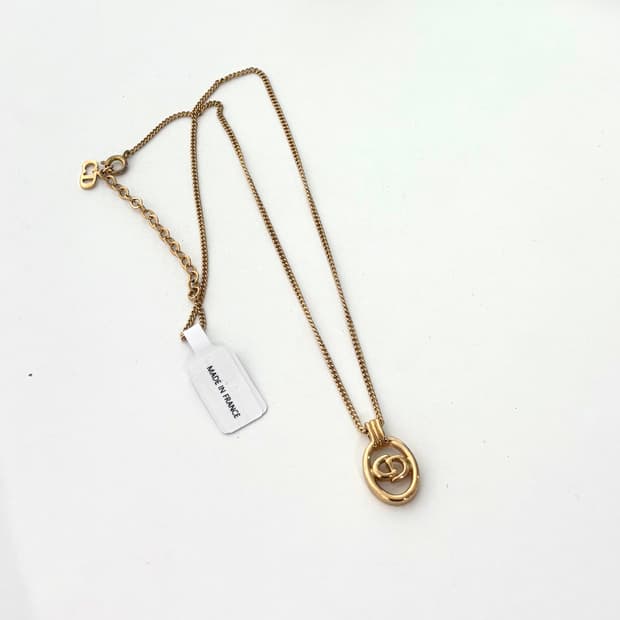 크리스찬 디올 CD 원형 팬던트 목걸이