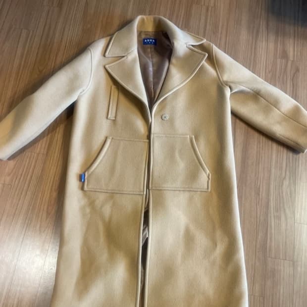 아더에러 베이지 코트