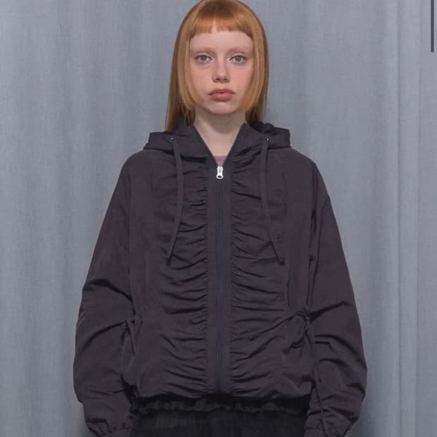 팬시클럽 리본셔링윈드브레이커 브라운