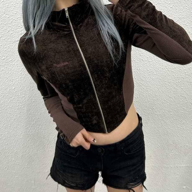 오이소엘 브라운 벨벳집업 1