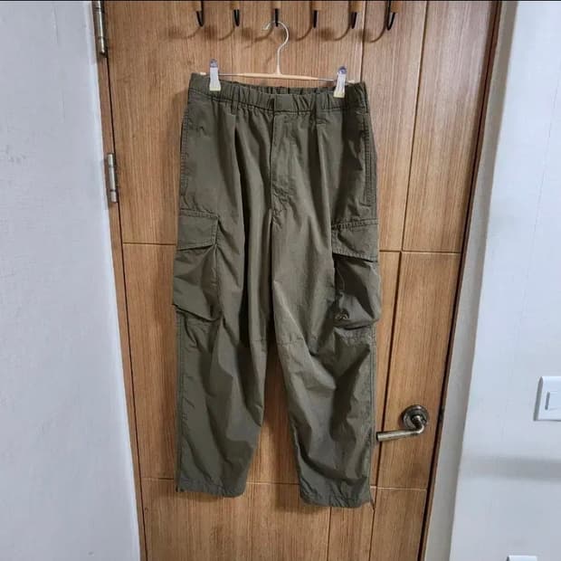 (S)유니클로 U 파라슈트 와이드 카고팬츠 봄여름