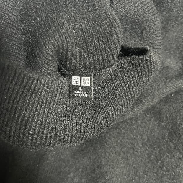 유니클로 목폴라 캐시미어 니트 L