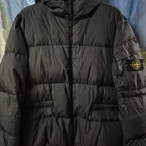 [신형/L] 스톤아일랜드 크링클랩스 패딩