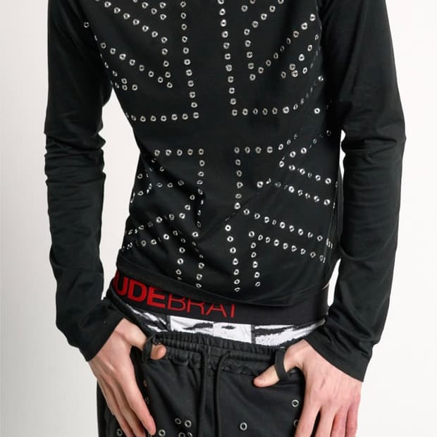 [새상품] 비엑세스 스터드 크롭 롱슬리브