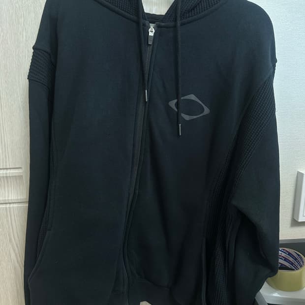 미스치프 후드집업