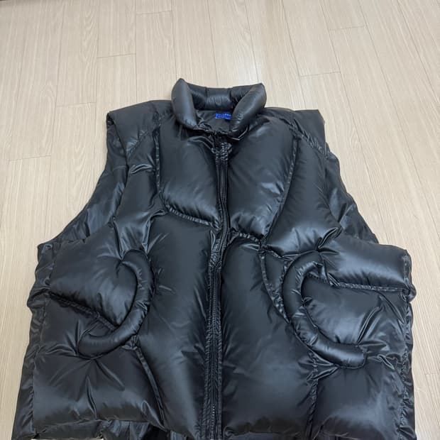 A1)아더에러 클레이드 푸퍼 베스트 블랙 패딩조끼