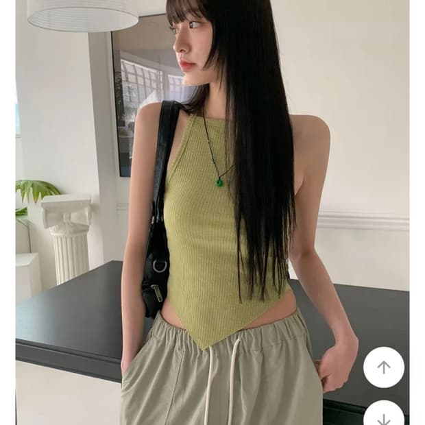 보크어 컷팅 언발 슬림 홀터넥 나시 (오렌지)