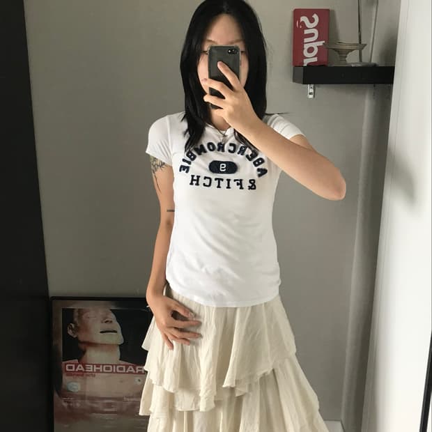 아베크롬비 자수로고 화이트 반팔티