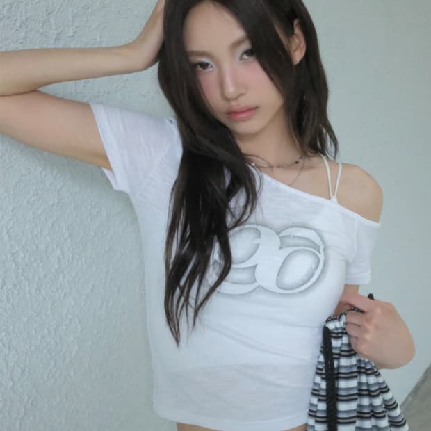 애즈온 키키 슬림티 화이트