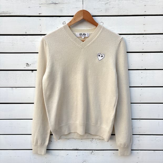 Comme des Garcons 꼼데가르송 울 브이넥 니트