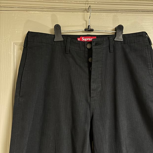 슈프림 워시드 헤링본 치노팬츠