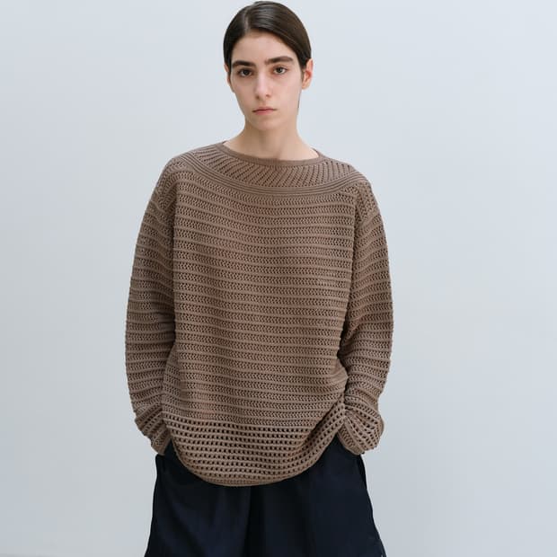 문달 Lilt Crochet Knit in Brown