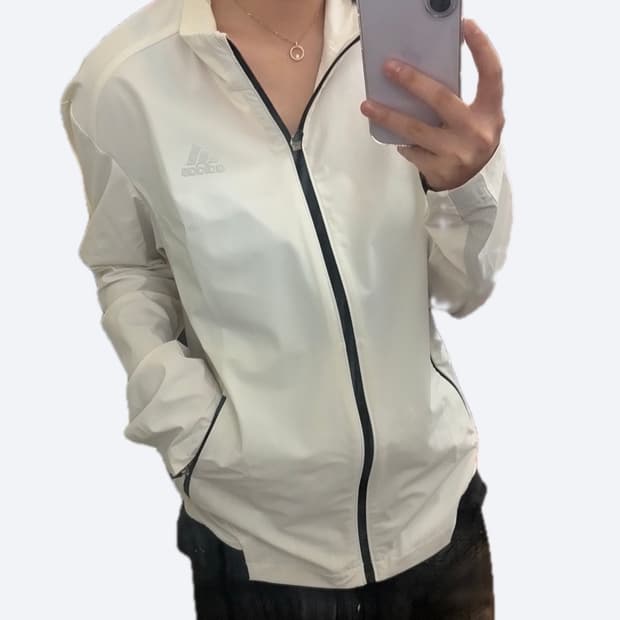 🤍아디다스 실버 에센셜 화이트 바람막이🤍