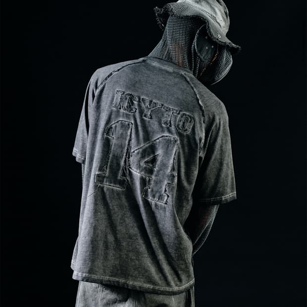 icyto 아이시토 로우 엣지컷 반팔티셔츠 차콜 색상