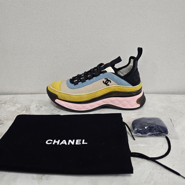 샤넬 믹스드파이버 스니커즈 신발 35사이즈 판매