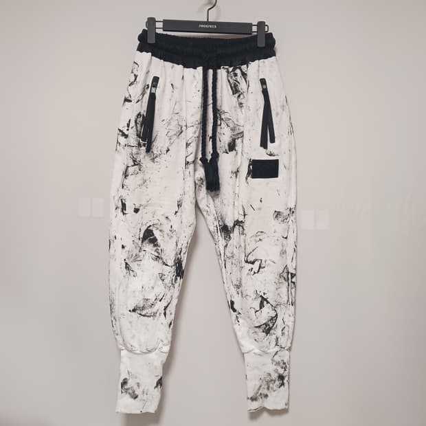 바이더알 패지 러프 테이핑 조거팬츠