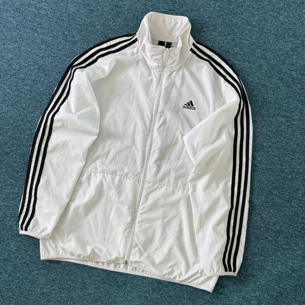 아디다스 대장급 바람막이 2XL