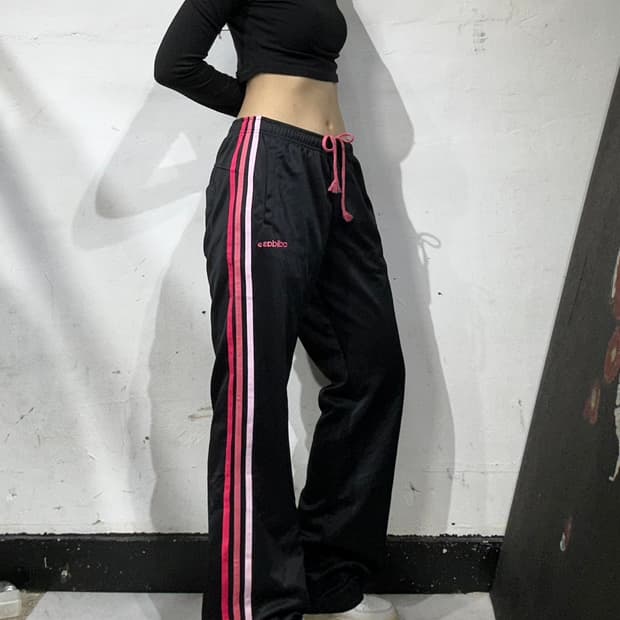 아디다스 블랙 핑크 삼선 와이드 부츠컷 트레이닝 팬츠 추리닝 바지