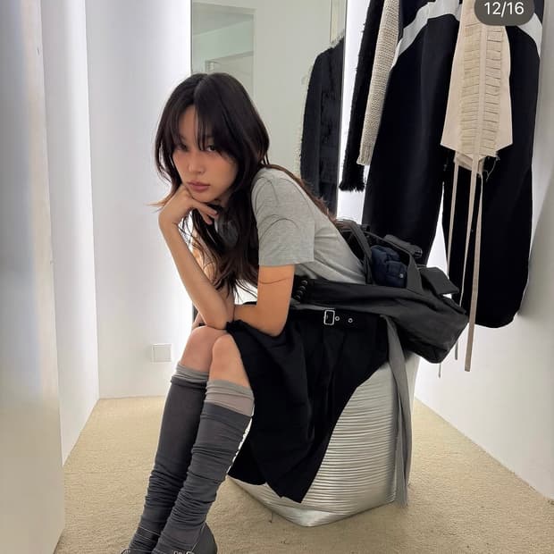 Open yy 오픈와이와이 HIGH SOCKS 니삭스 양말 타이즈 그레이