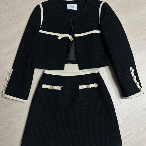 쟈니헤잇재즈 자켓/스커트/블라우스