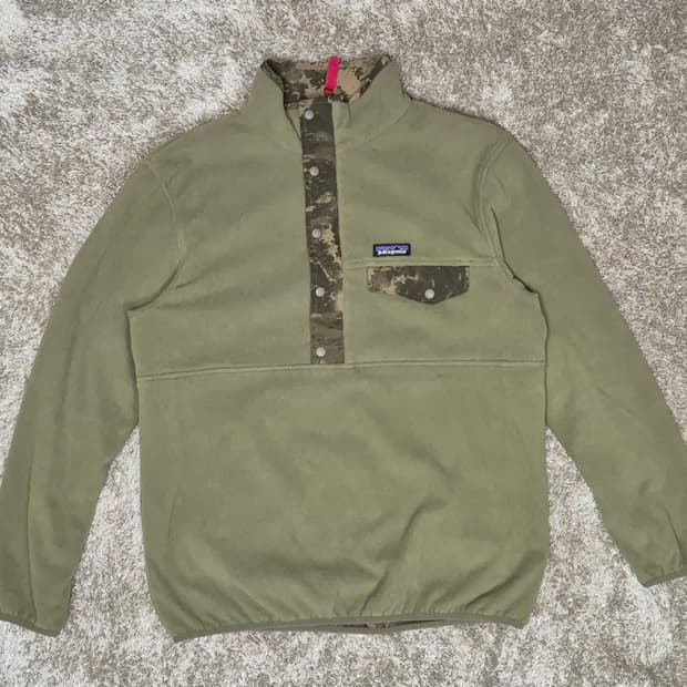 15s 파타고니아 신칠라 리버시블 카키 / 밀리터리