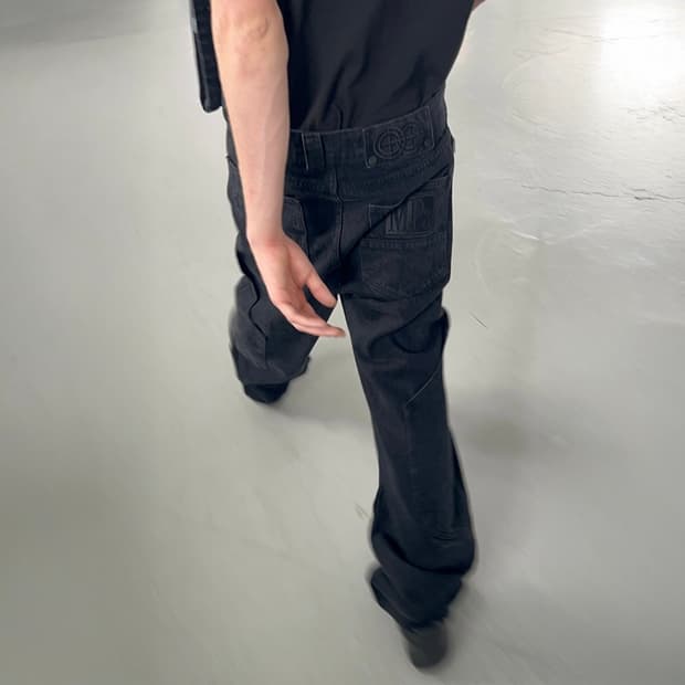 플라스틱 프로덕트 MPa CALF POCKET PANTS(BLACK)