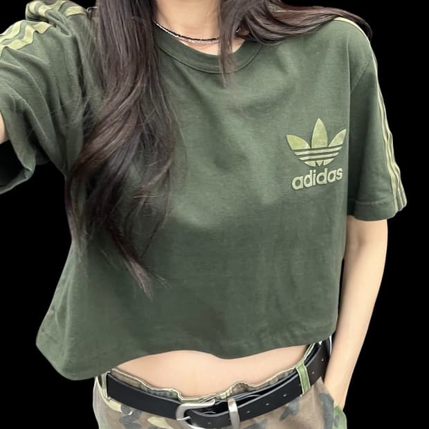 (S)아디다스 크롭 반팔-M378