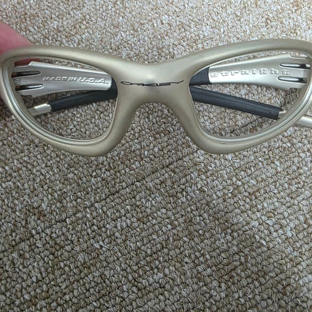 오클리 뉴스트레이트자켓 빈티지