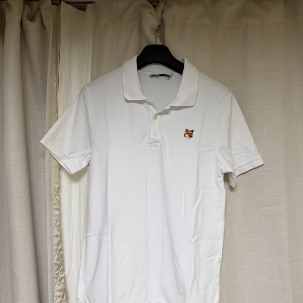 메종키츠네 카라 반팔티