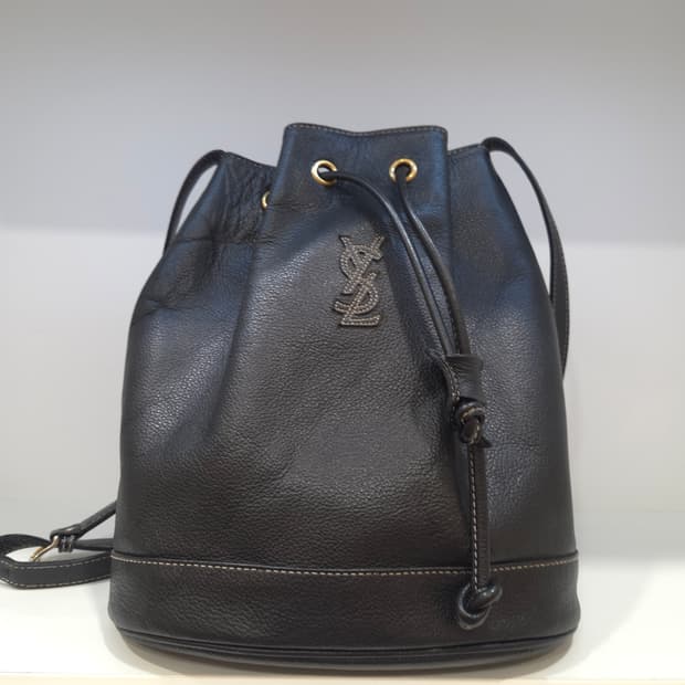 생로랑 버킷백