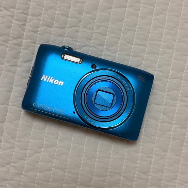 윈터 디카 COOLPIX S3600