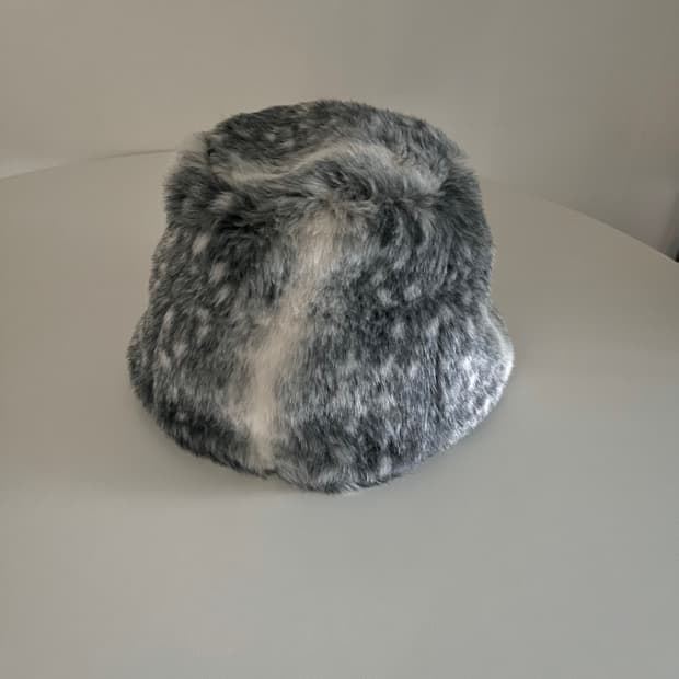 어썸니즈 Awesome Needs 퍼 버킷햇