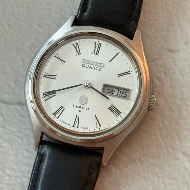 세이코 Seiko TYPE II 쿼츠 로만 인덱스 데이데이트