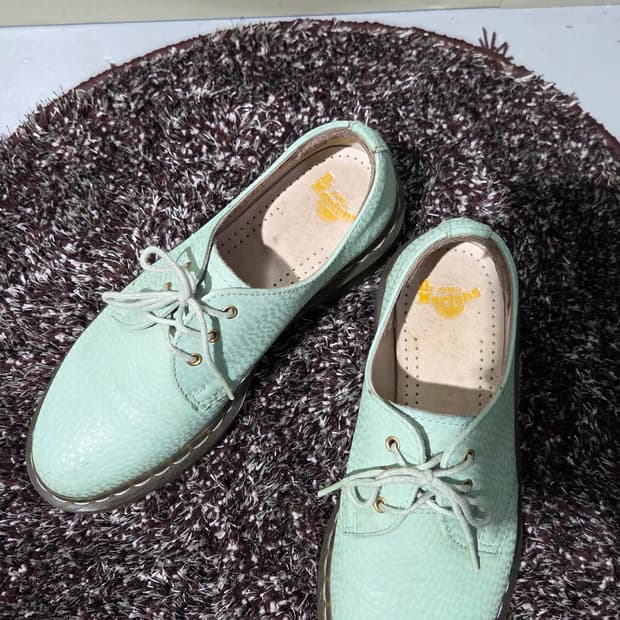 닥터마틴 10084 민트 3홀 슈즈