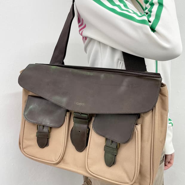 아메카지 포켓 버클백 