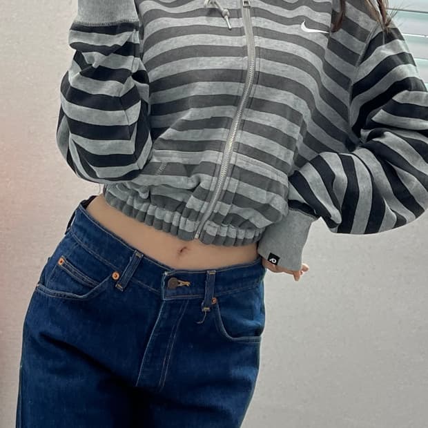 (WOMEN)나이키 크롭 후드집업-M1474