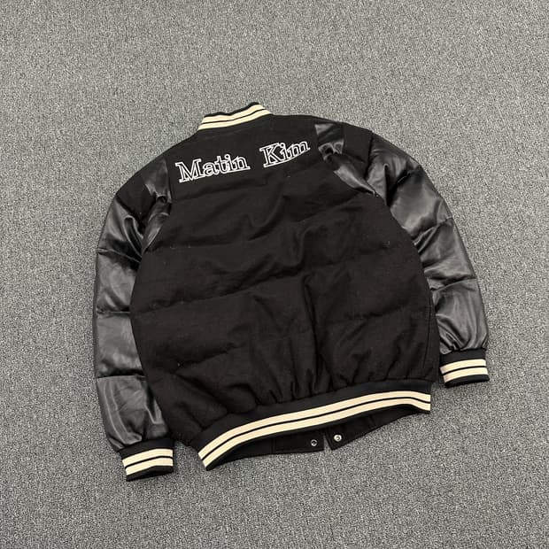 L) 마뗑킴 레더 바시티 다운 자켓