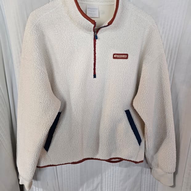 디스커버리 뽀글이자켓 