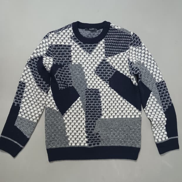 [105] 지오송지오 패턴 니트 스웨터