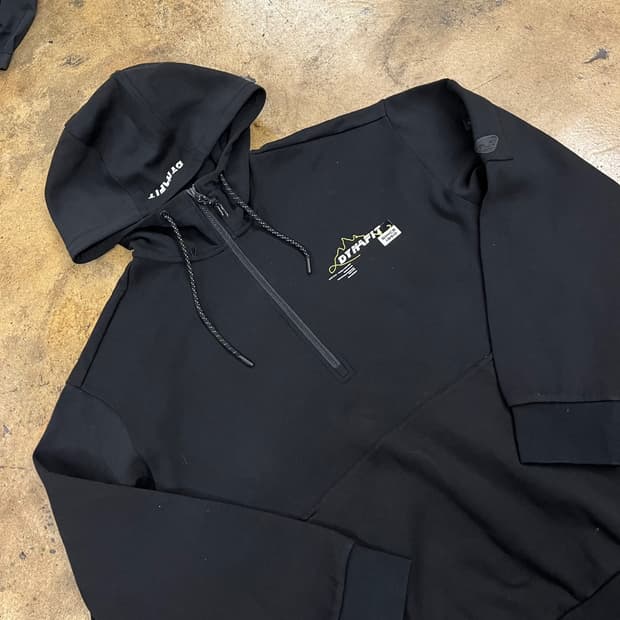 [정품/XL] 다이나핏 블랙 하프집업 후드티 b18