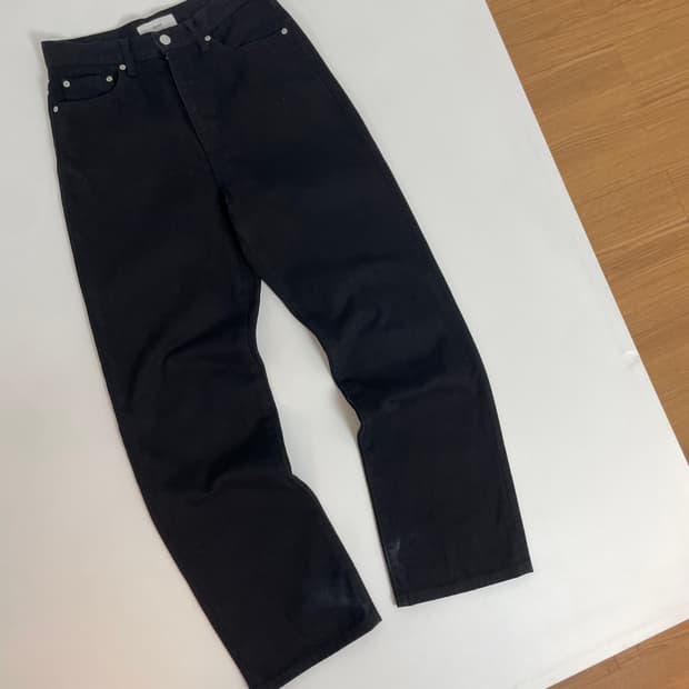 던스트 블랙 데님 팬츠