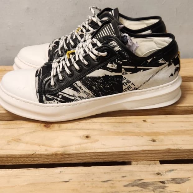 시스템 남성 스니커즈 270