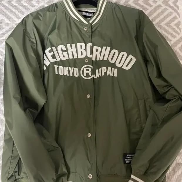 네이버후드 베이스볼 자켓